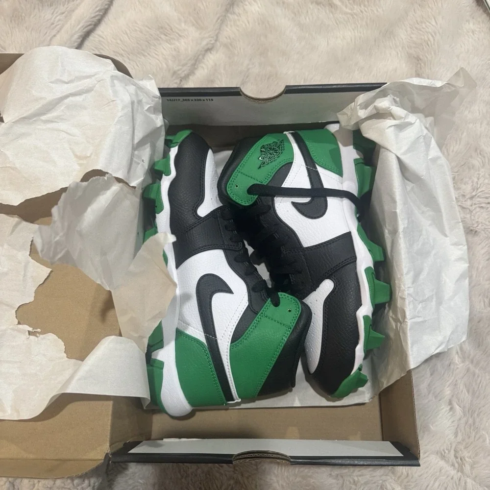 Jordan 1 Mid Cleats Black Lucky Green Big Kids 6Y New In Box